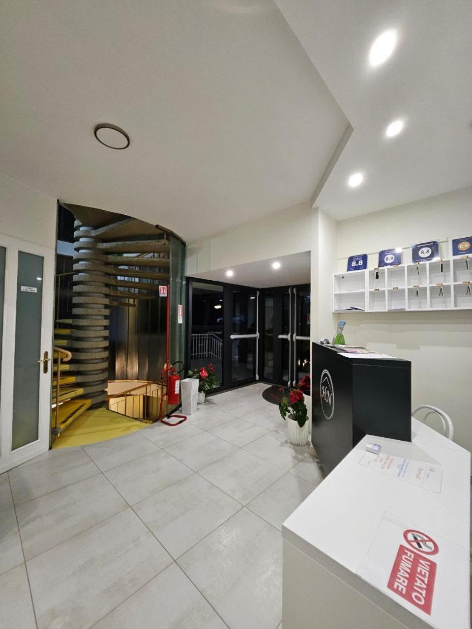 Albergo Nyers Perugia Exteriör bild