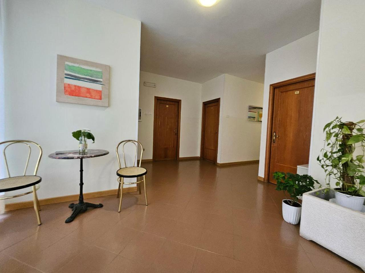 Albergo Nyers Perugia Exteriör bild