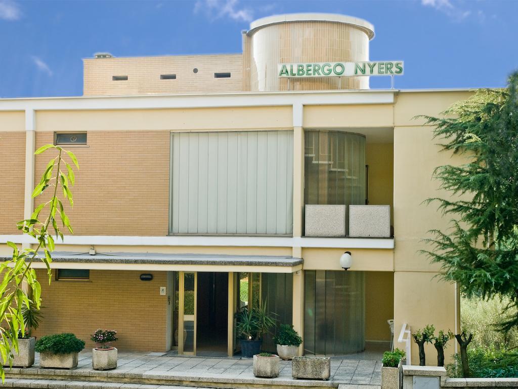 Albergo Nyers Perugia Exteriör bild